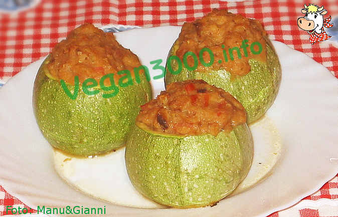 Foto numero 1 della ricetta Round zucchini stuffed with tofu and spinach