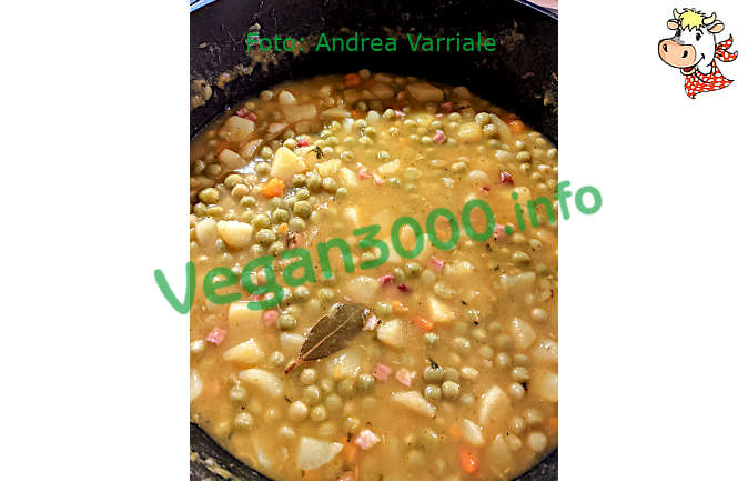 Foto numero 1 della ricetta German style soup of dried peas