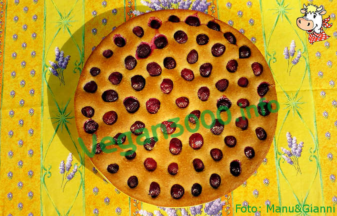 Foto numero 1 della ricetta Clafoutis with whole cherries