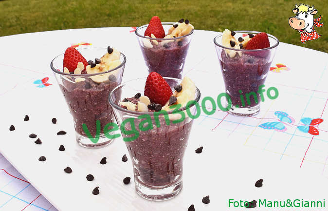 Foto numero 3 della ricetta Pudding di chia con le fragole