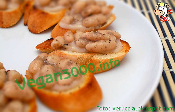 Foto numero 1 della ricetta Crostini con cannellini ai funghi