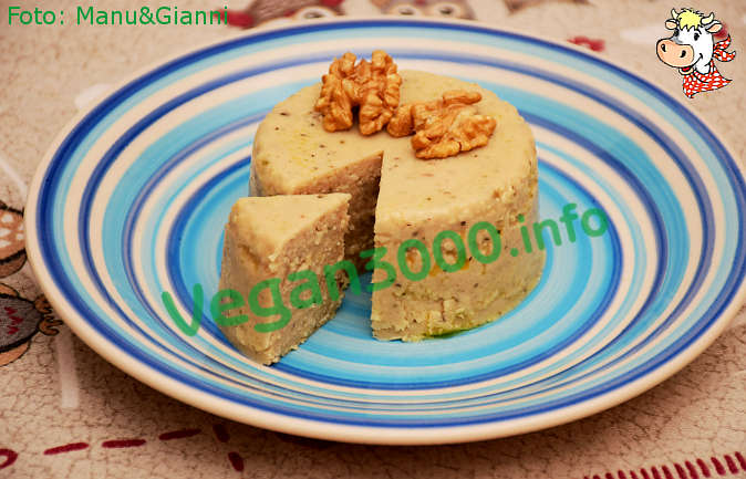 Foto numero 1 della ricetta Vegan cashew cheese with herbs