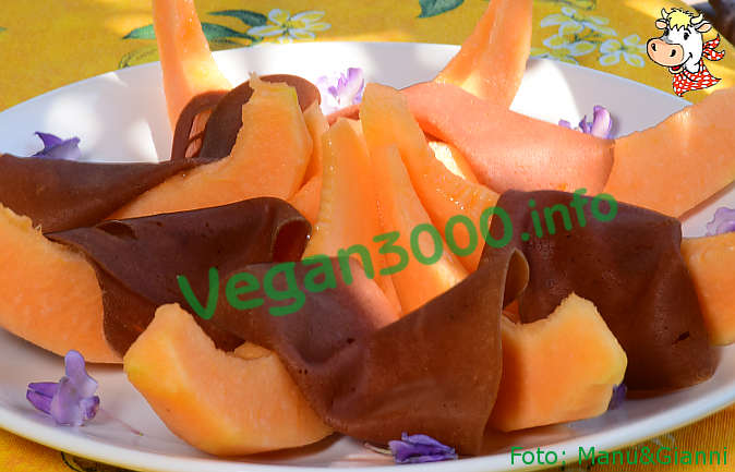 Foto numero 1 della ricetta Melon with sliced vegan ham