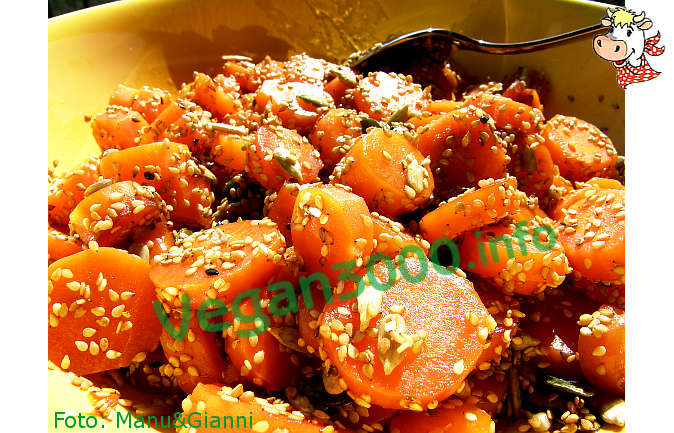 Foto numero 1 della ricetta Carrots with sesame seeds