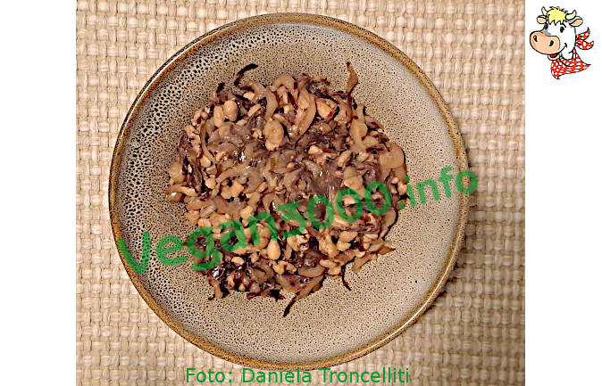 Foto numero 1 della ricetta Tempeh al radicchio rosso