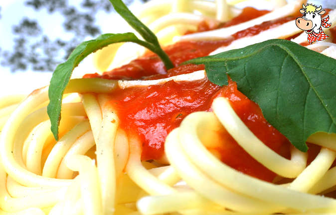Foto numero 1 della ricetta Spaghetti with tomato sauce