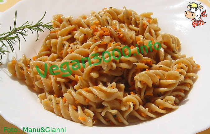 Foto numero 1 della ricetta Carrot and rosemary pesto